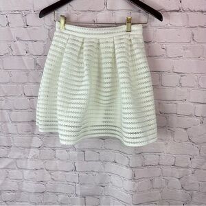 GB Elegant White Pleated mini full a-line Skirt sz XS mesh overlay